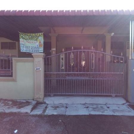 Deenaz Utara Homestay Alor Setar Ngoại thất bức ảnh